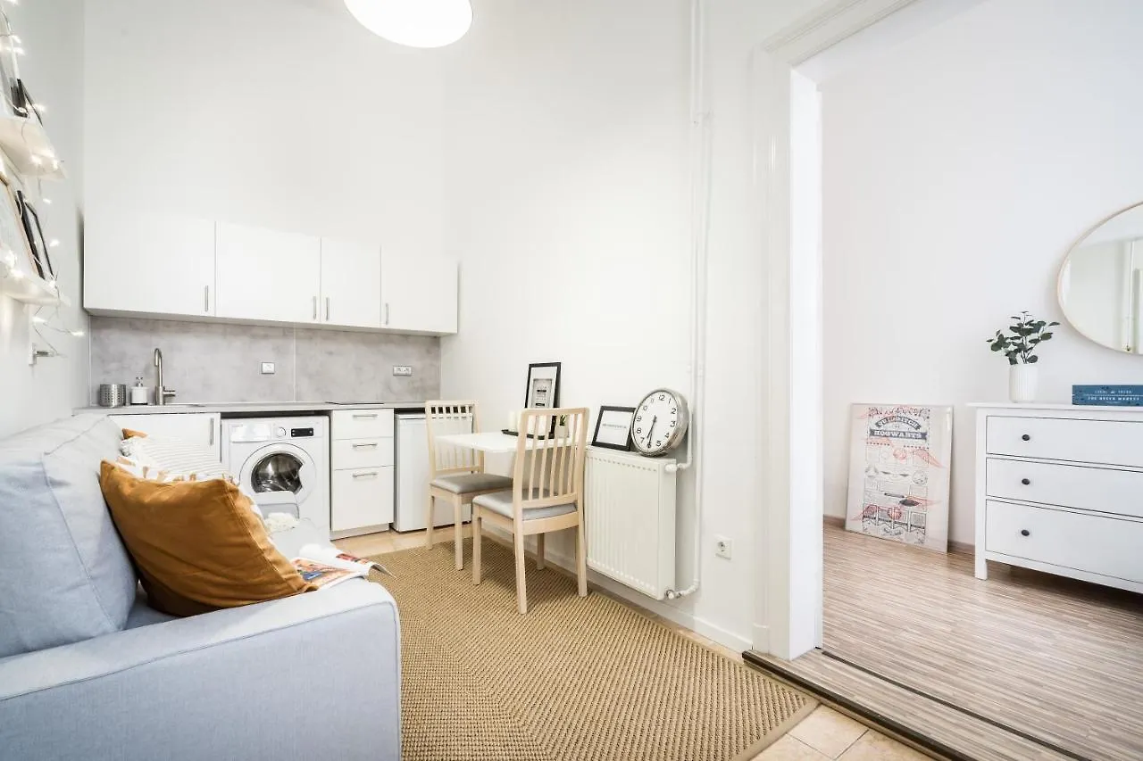 Bpr Delia'S Apartment Budapest